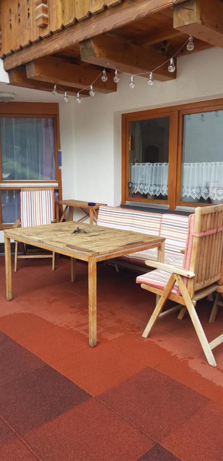 Pension Lenz Ischgl Esterno foto