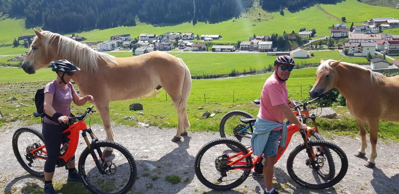 Pension Lenz Ischgl Esterno foto