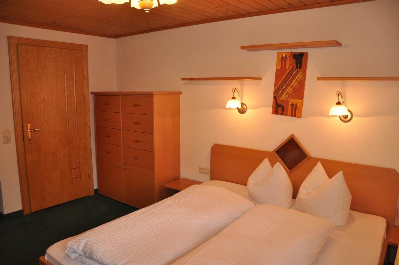 Pension Lenz Ischgl Esterno foto