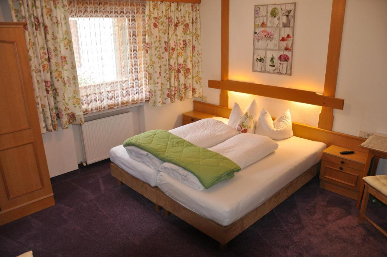 Pension Lenz Ischgl Esterno foto